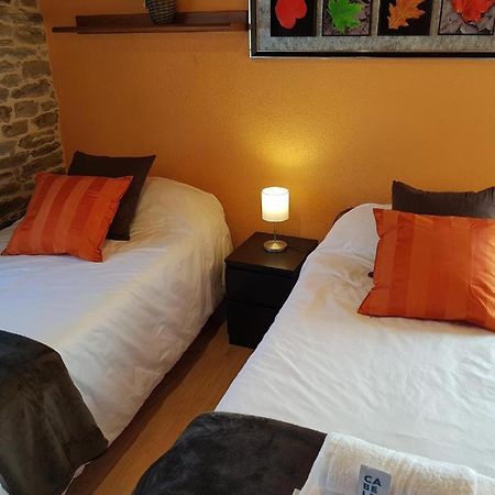 Aqua Rooms Sarria Bagian luar foto