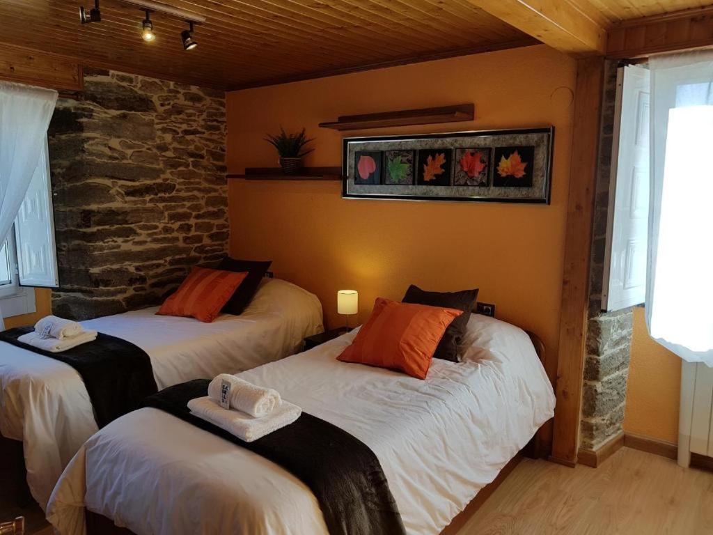 Aqua Rooms Sarria Bagian luar foto