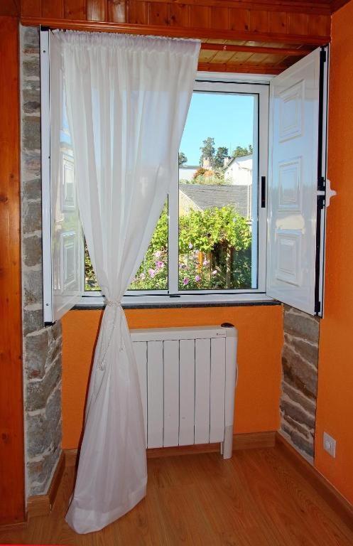 Aqua Rooms Sarria Bagian luar foto