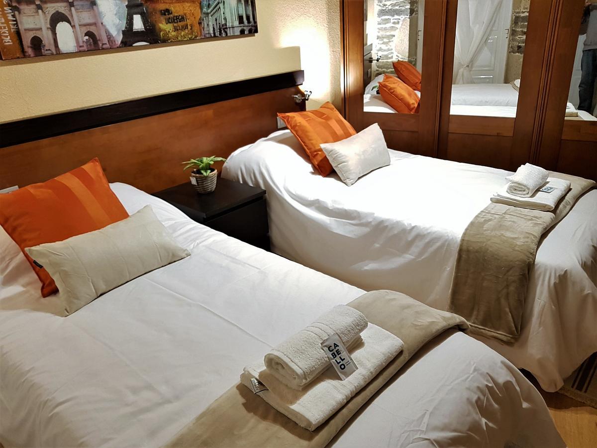 Aqua Rooms Sarria Bagian luar foto