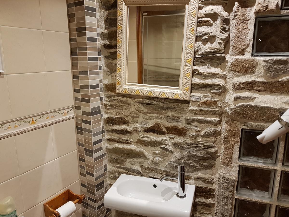 Aqua Rooms Sarria Bagian luar foto