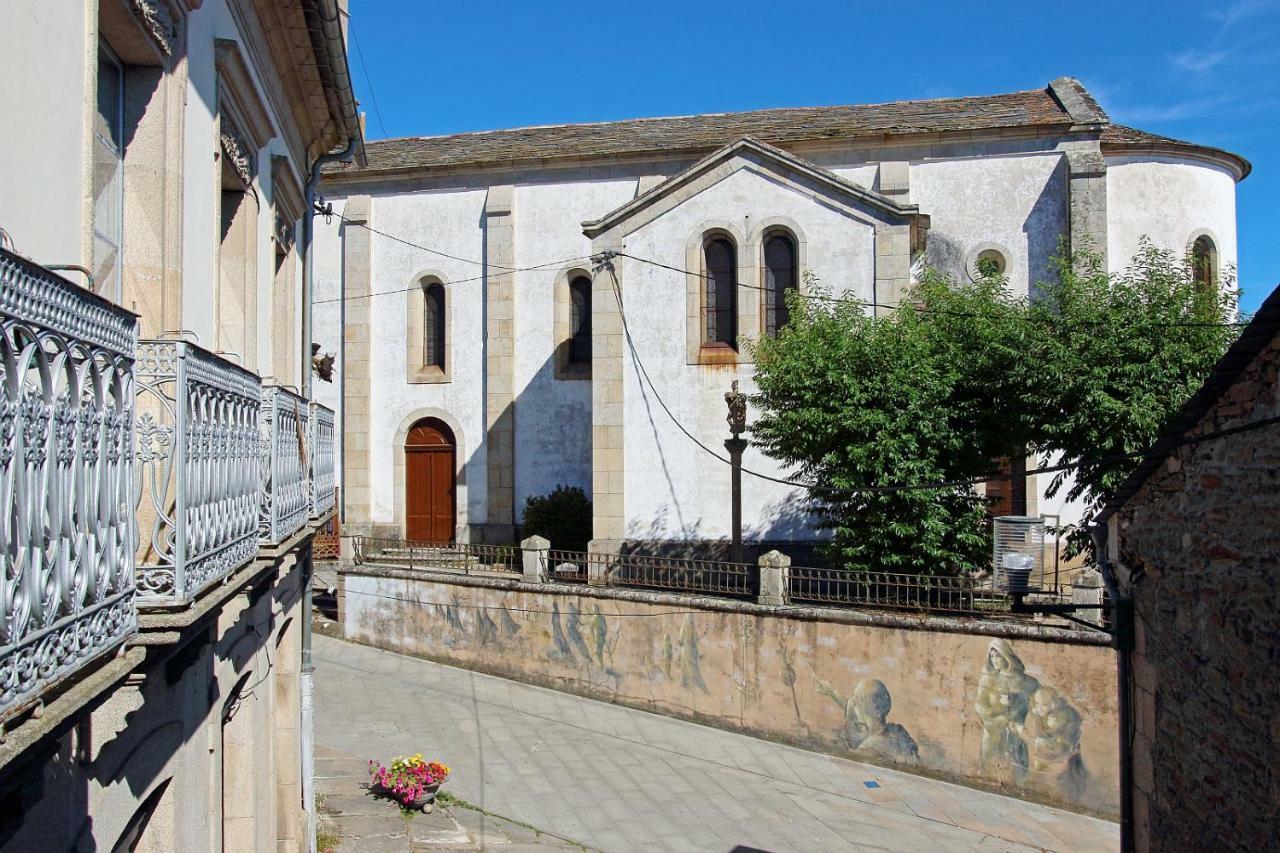 Aqua Rooms Sarria Bagian luar foto